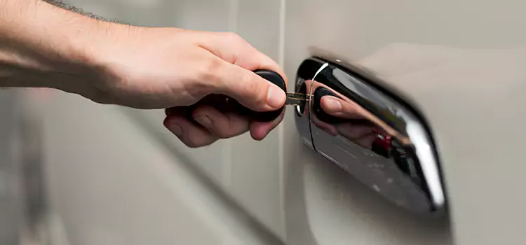 Why Choose Our Auto Locksmith Team in Chantilly, VA?